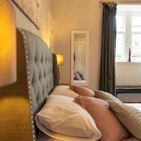 Spacious City Centre Apartment Full Of Character Inverness Ngoại thất bức ảnh