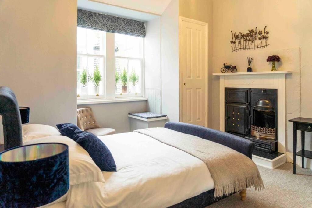 Spacious City Centre Apartment Full Of Character Inverness Ngoại thất bức ảnh
